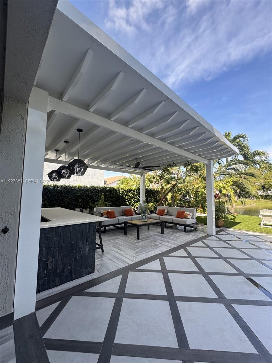 THE RESERVE AT DORAL - Residential Lease