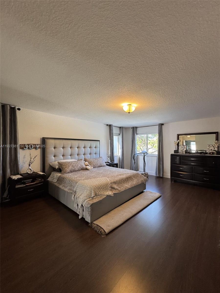 THE RESERVE AT DORAL - Residential Lease