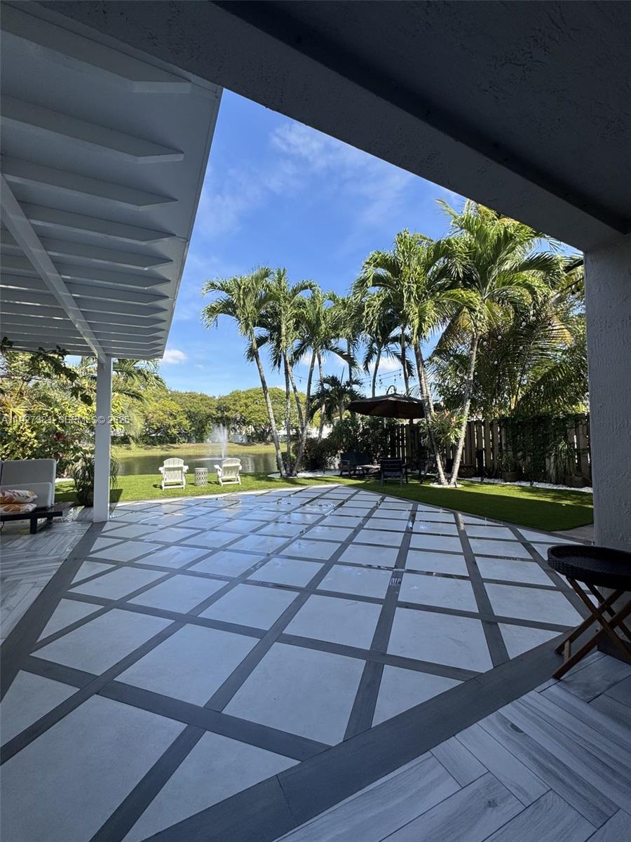 THE RESERVE AT DORAL - Residential Lease