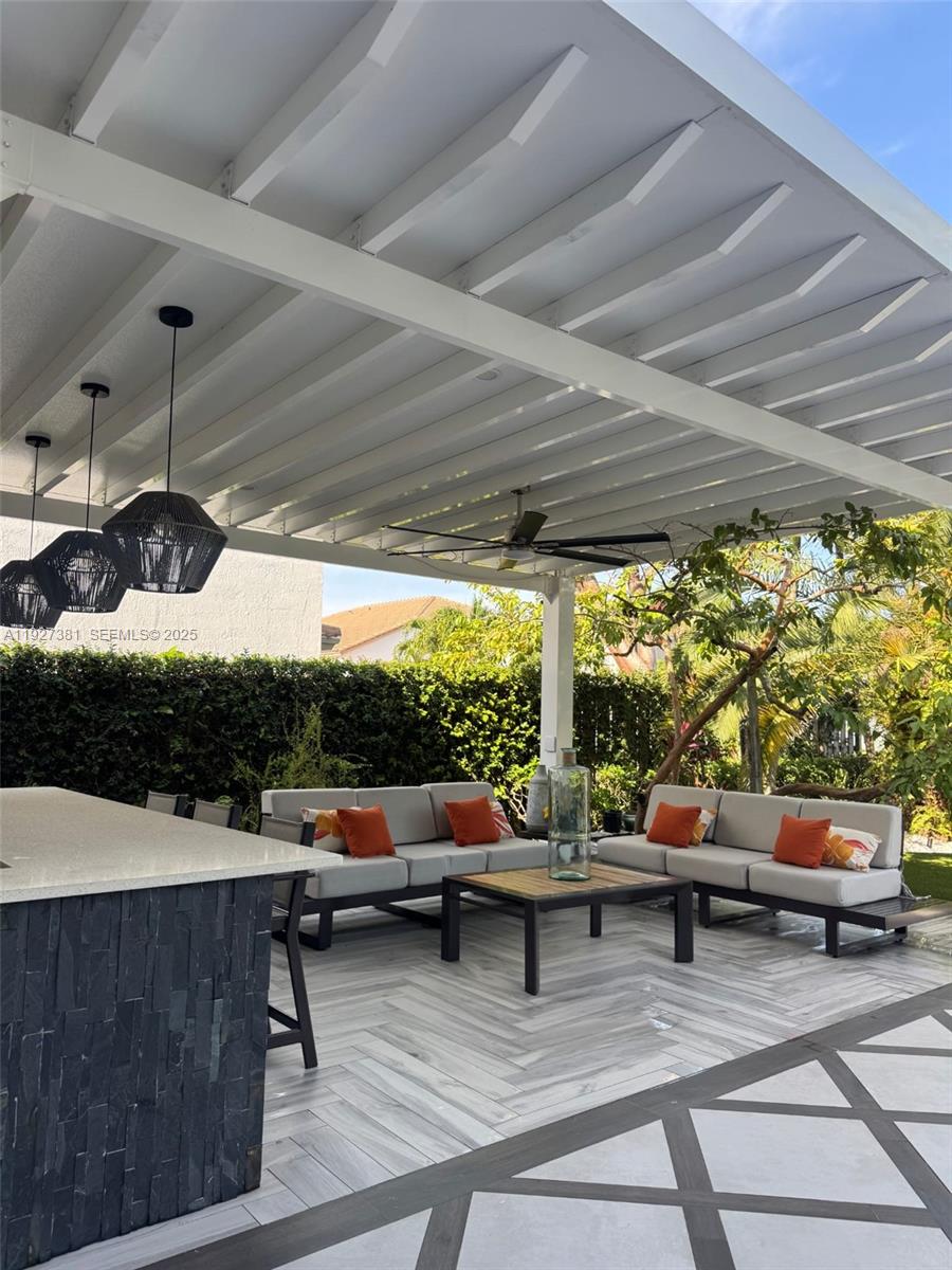 THE RESERVE AT DORAL - Residential Lease