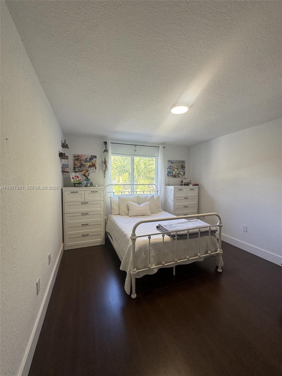 THE RESERVE AT DORAL - Residential Lease