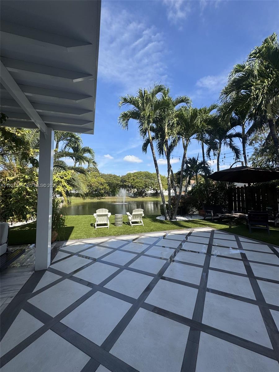 THE RESERVE AT DORAL - Residential Lease