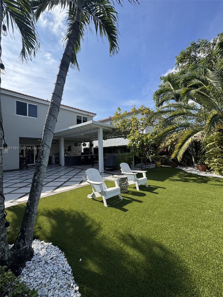 THE RESERVE AT DORAL - Residential Lease