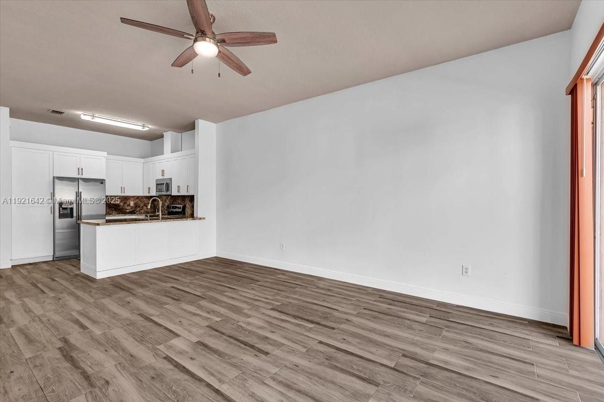 LAGO MAR WEST - Residential