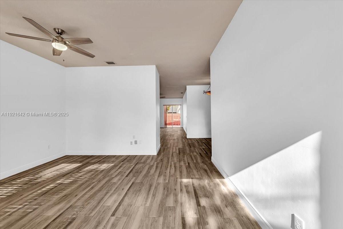 LAGO MAR WEST - Residential