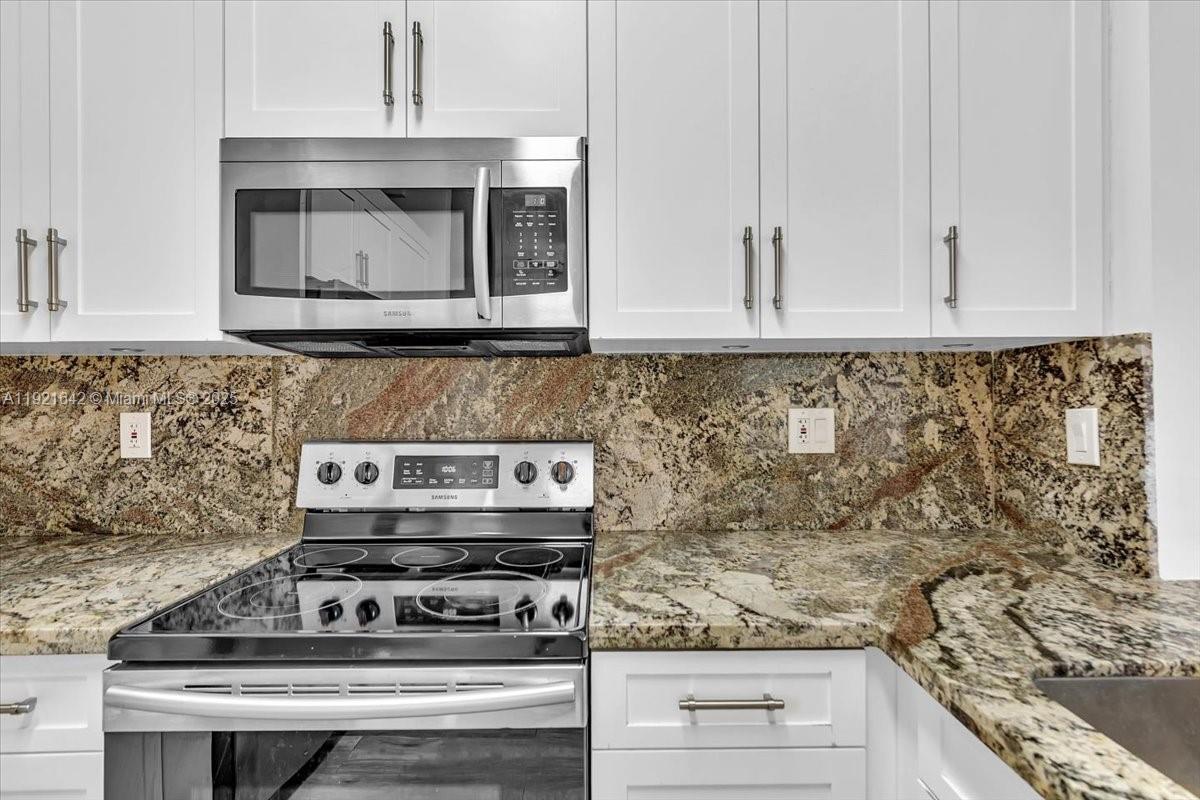 LAGO MAR WEST - Residential