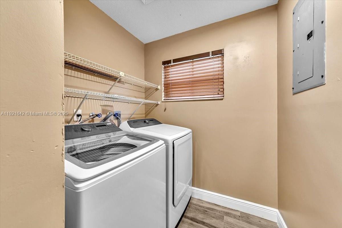 LAGO MAR WEST - Residential