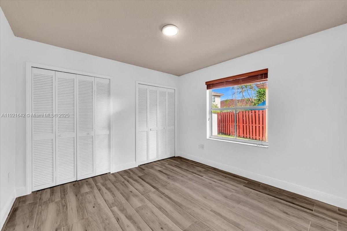 LAGO MAR WEST - Residential