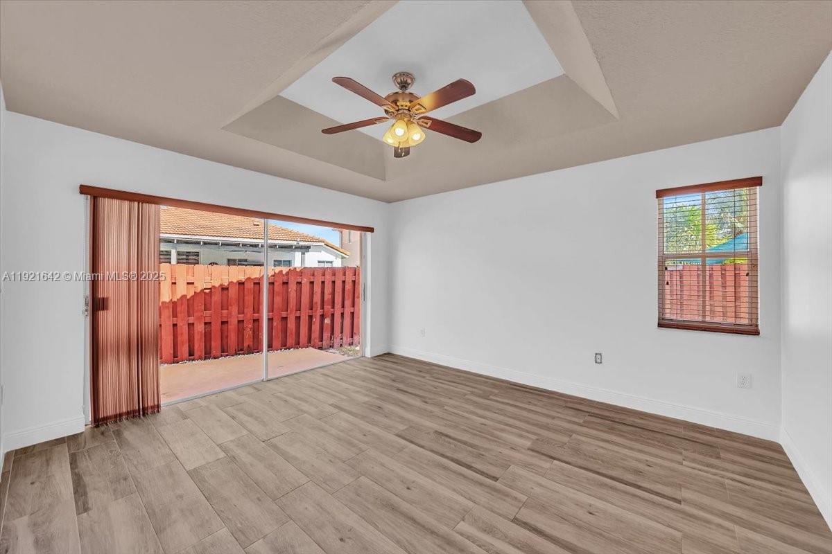 LAGO MAR WEST - Residential