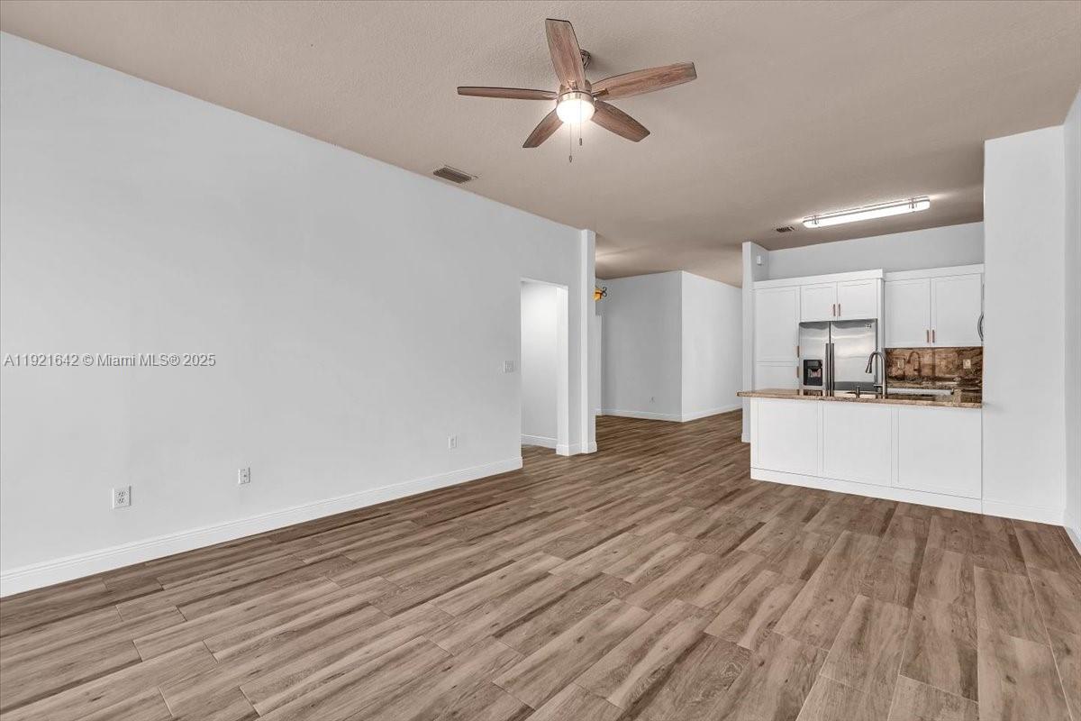 LAGO MAR WEST - Residential