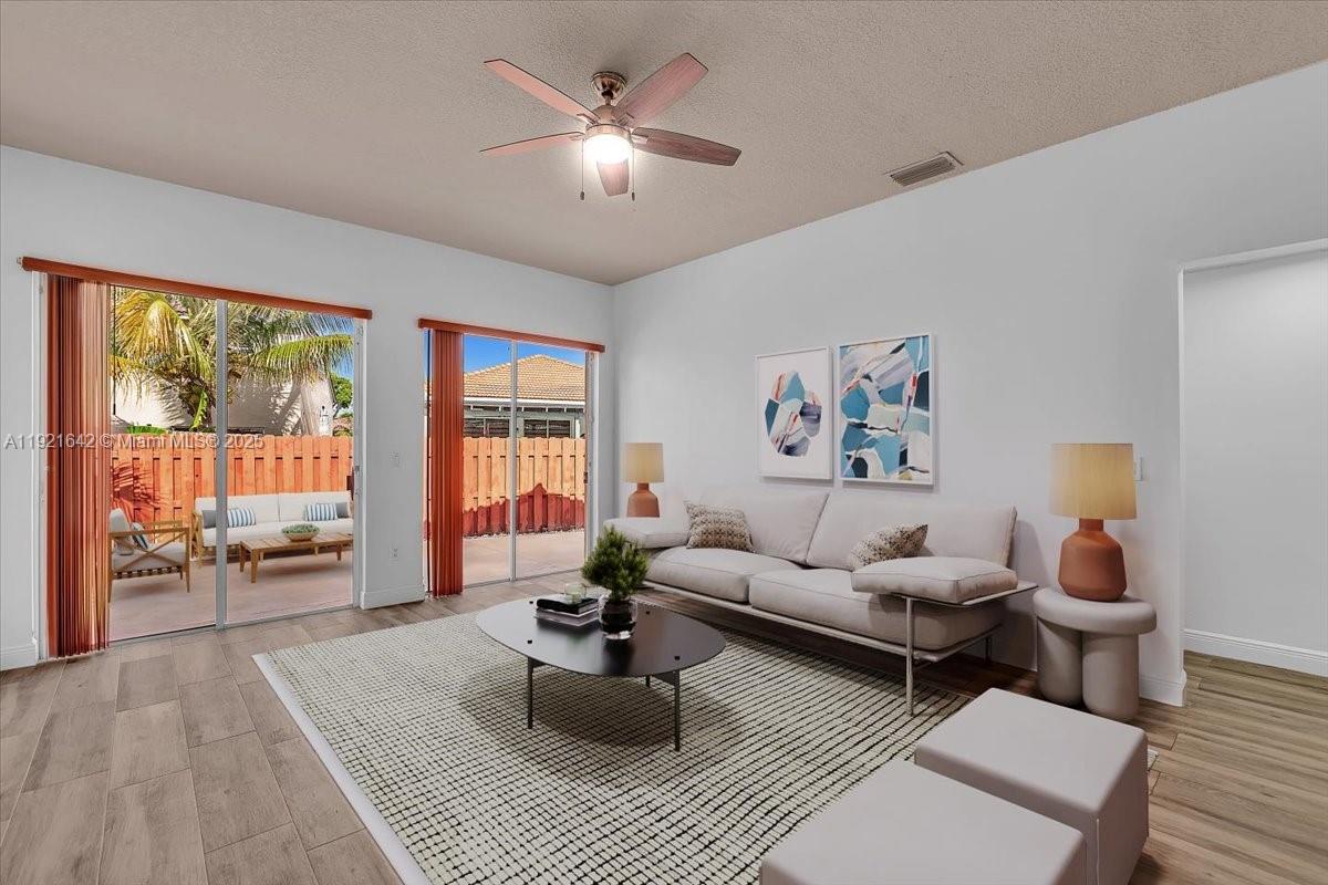 LAGO MAR WEST - Residential