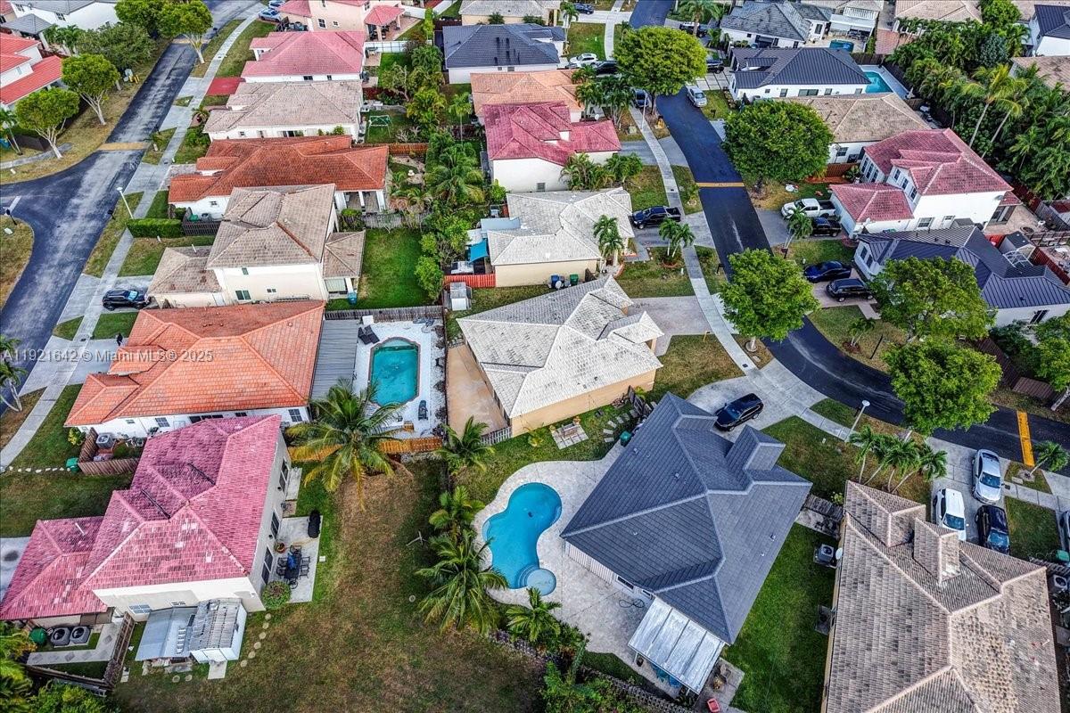 LAGO MAR WEST - Residential