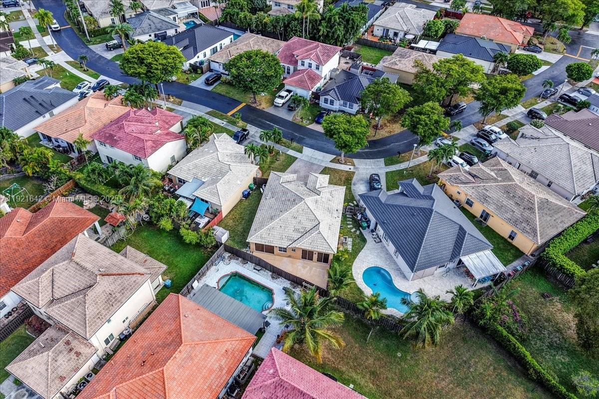 LAGO MAR WEST - Residential