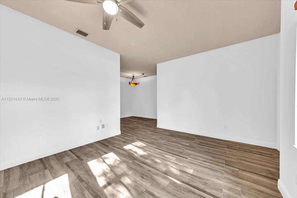 LAGO MAR WEST - Residential