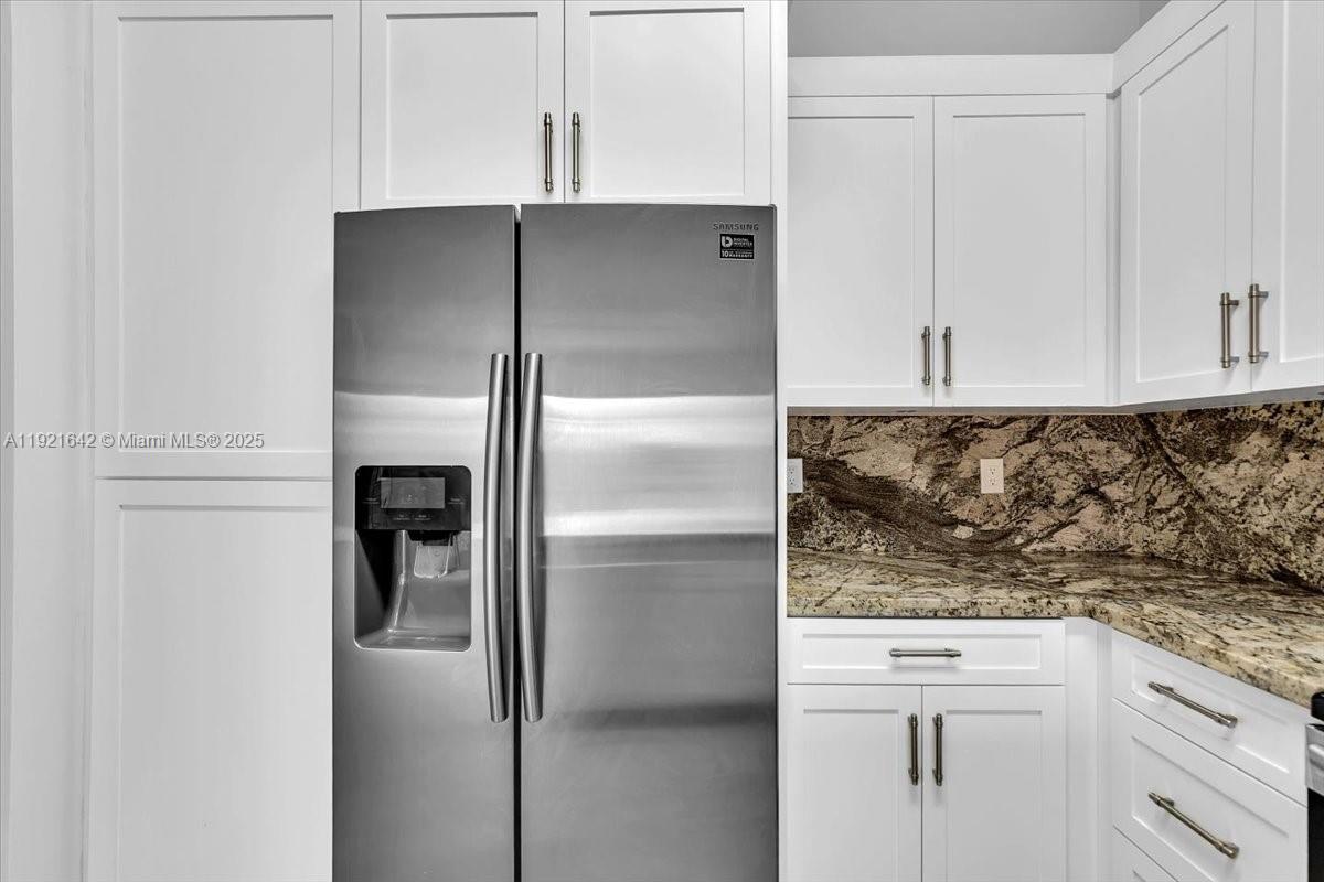 LAGO MAR WEST - Residential