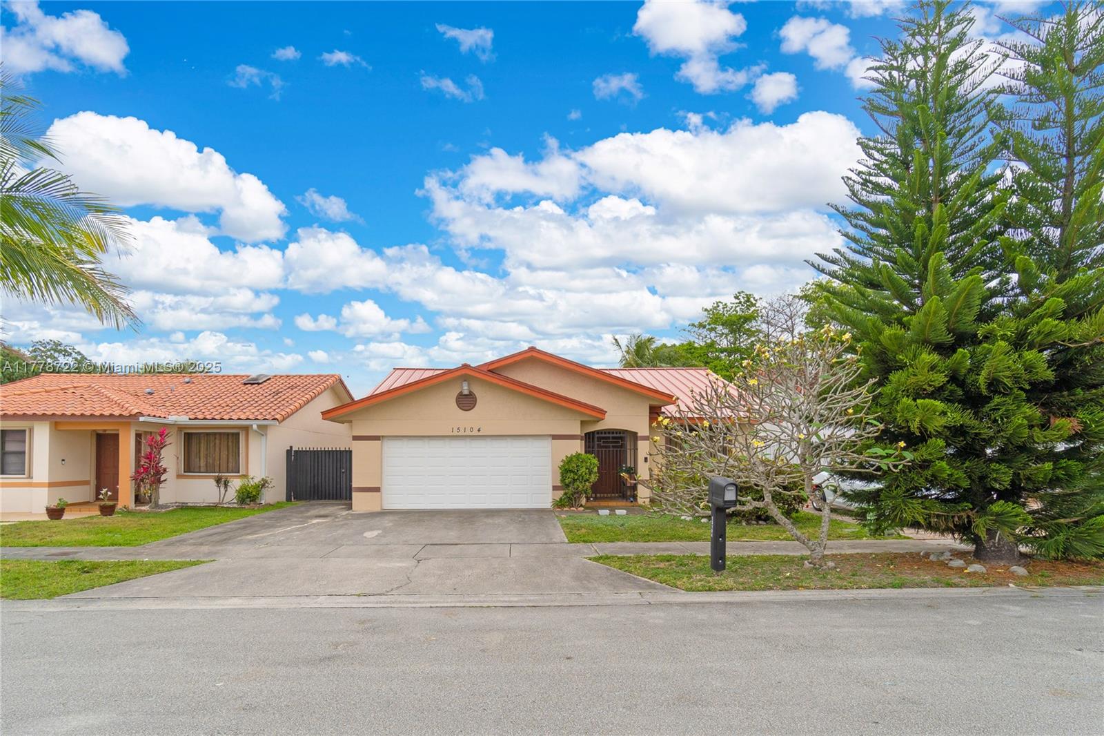 15104 Sw 63rd Ter, Miami, Broward County, Florida - 4 Bedrooms  
2 Bathrooms - 