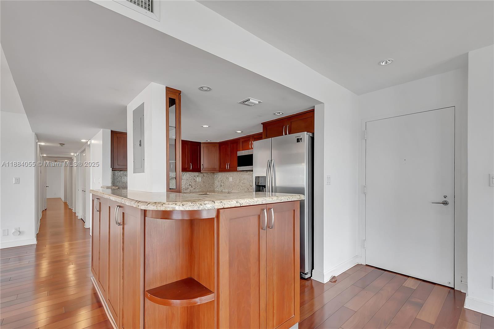 GALERIA CONDO - Residential Lease