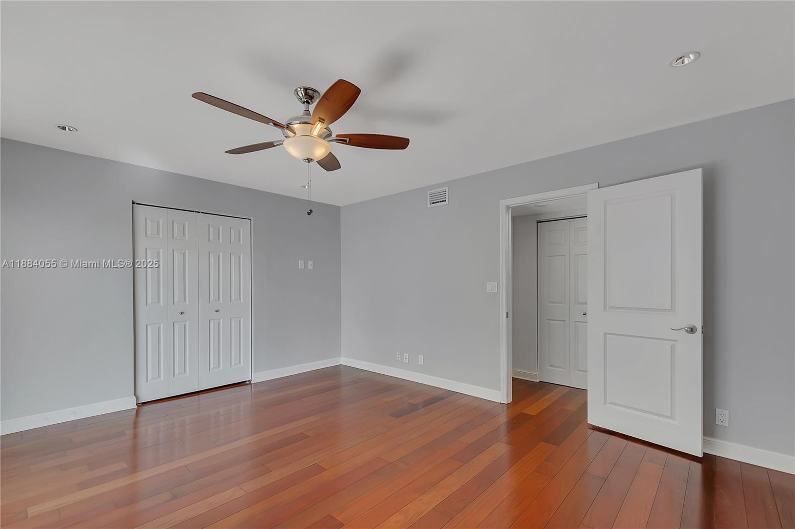 GALERIA CONDO - Residential Lease