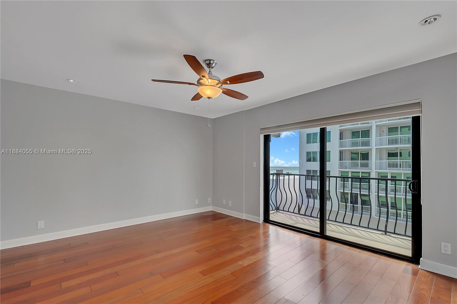 GALERIA CONDO - Residential Lease