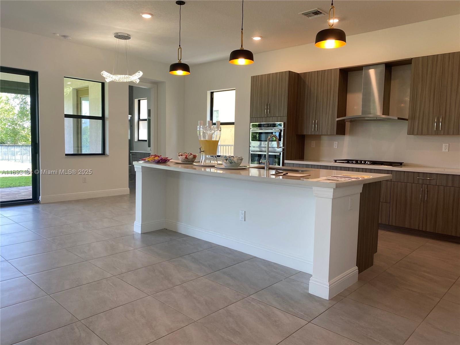 12535 N Parkland Bay Trl