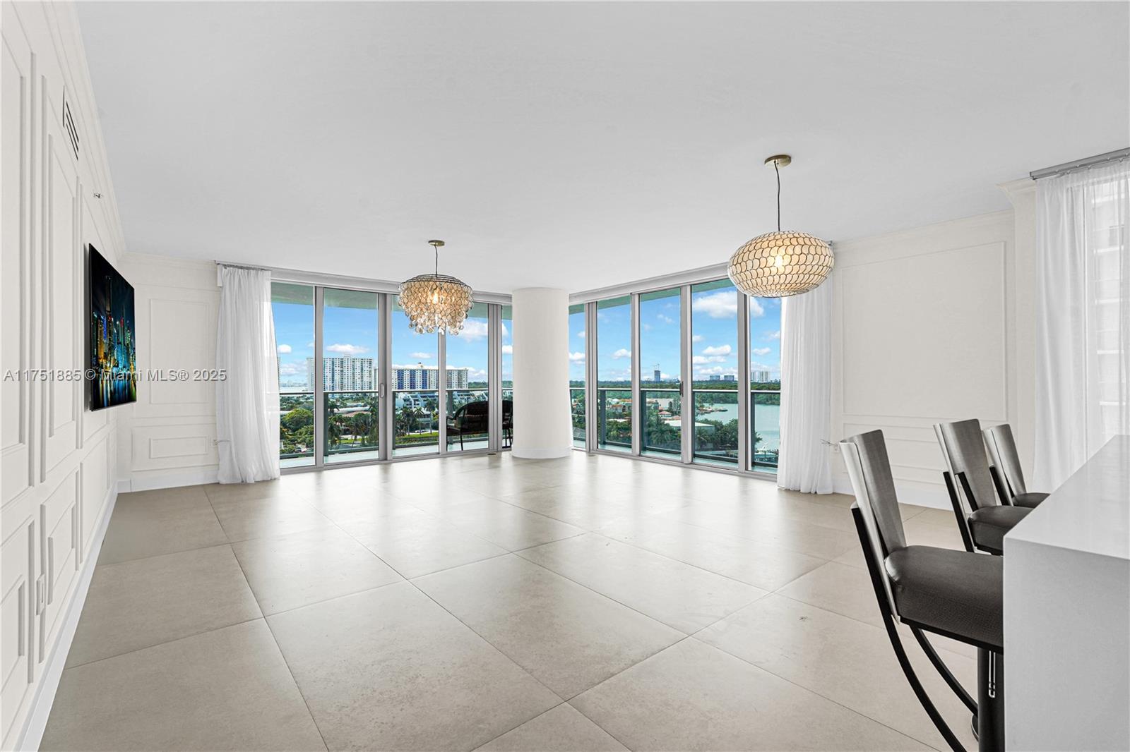 300 sunny isles 808