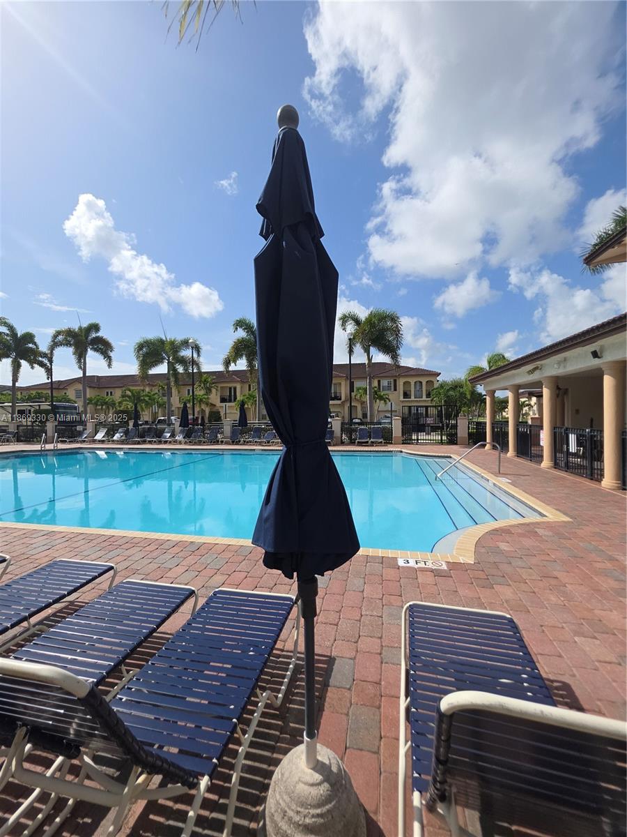 COURTS AT TUSCANY - Residential