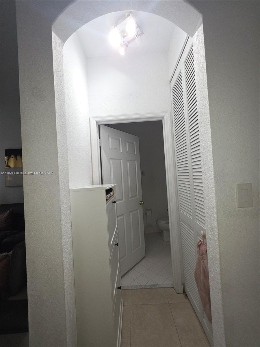 COURTS AT TUSCANY - Residential