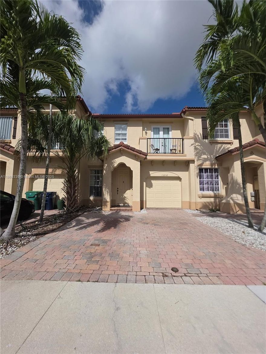 EXCELLENT PROPERTY FOR SALE IDEAL FOR INVESTORS AND LARGE FAMILIES!! The community of Tuscany Village! This spacious 3bedroom, 2.5 bath townhouse offers the ideal combination of comfort and style. Step inside to soaring 9-foot ceilings. The generously sized rooms and ample closet space provide plenty of room to live and grow. In-suite master bedroom has 2 closets and one is a walk-in closet.One of the rooms has access to a private balcony that you can design for greater pleasure.The patio has no rear neighbors, making it more private.This spacious home includes access to top-tier amenities such as two pools, a gym, clubhouse, playground, and 24/7 security patrol.This property features a low HOA, is FHA-approved, and the association has reserves in place.MOTIVATED SELLER!!!