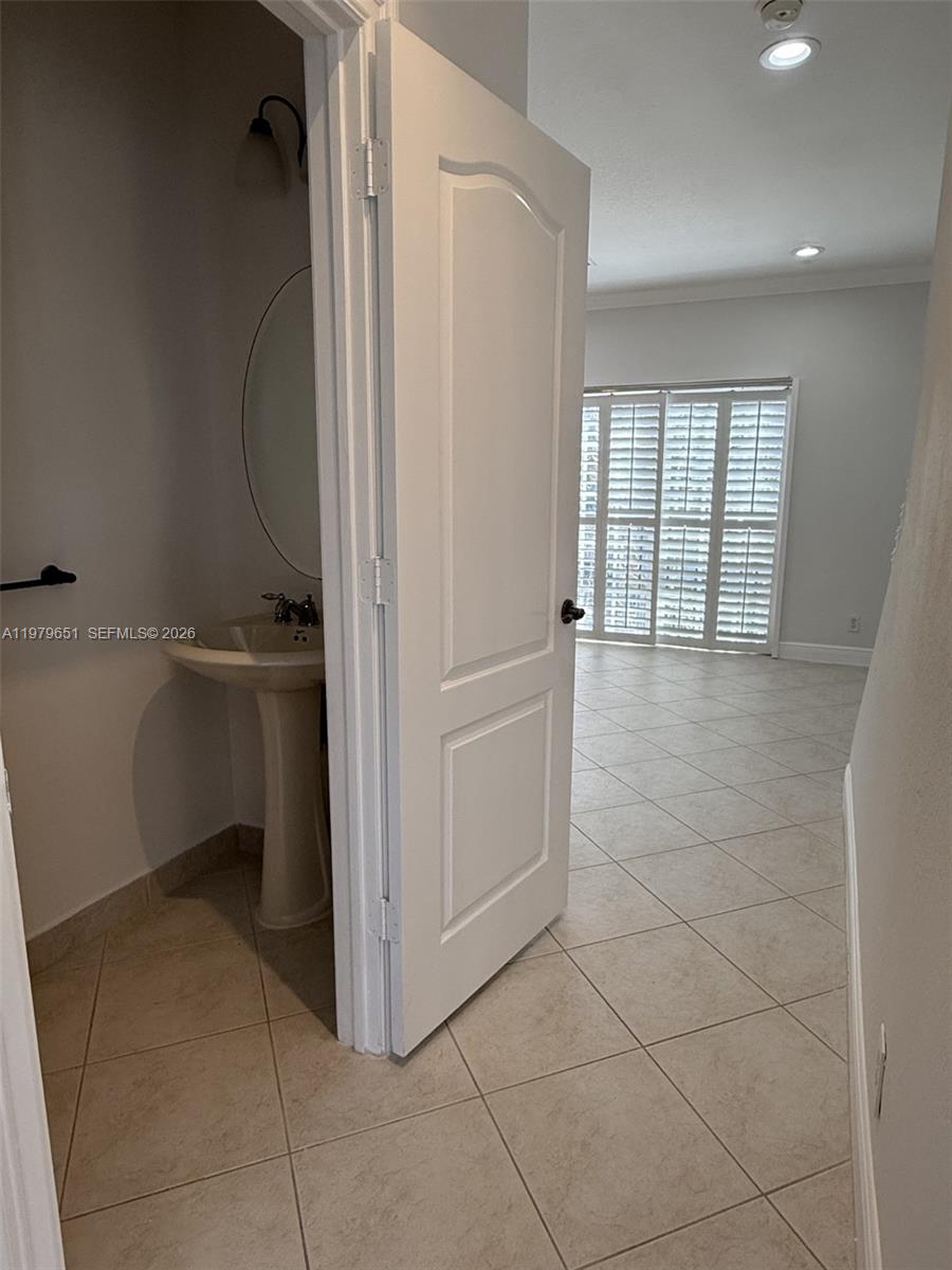 CLOISTERS AT LAKE WORTH - Residential Lease