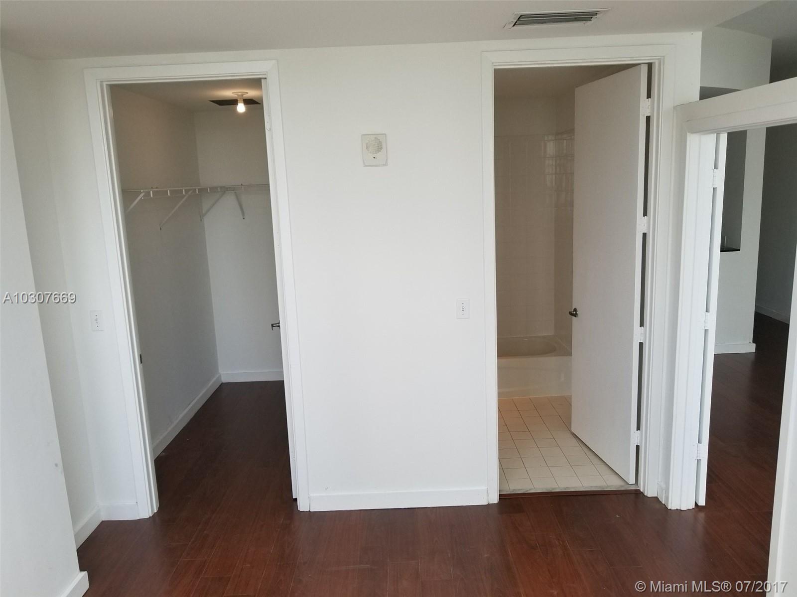 EDGEWATER LOFTS CONDO - Residential Lease