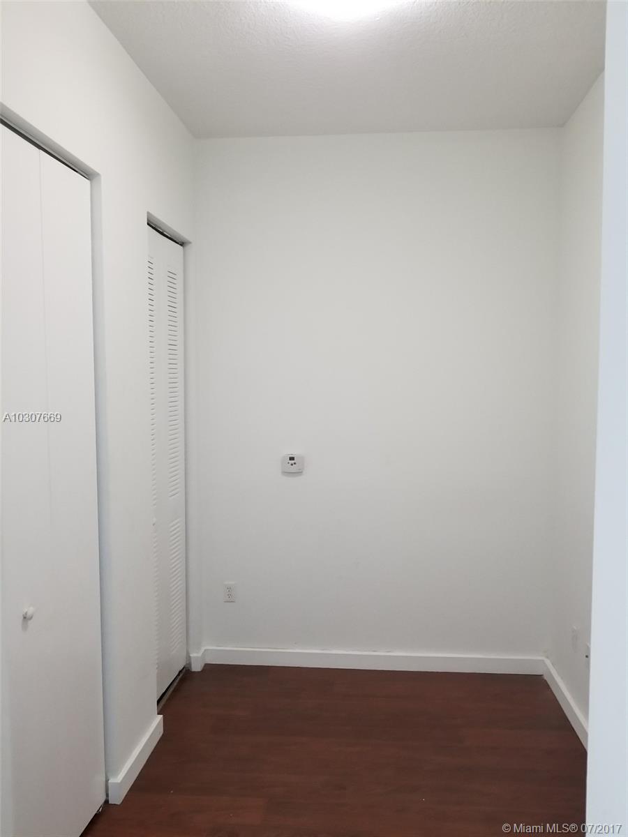 EDGEWATER LOFTS CONDO - Residential Lease