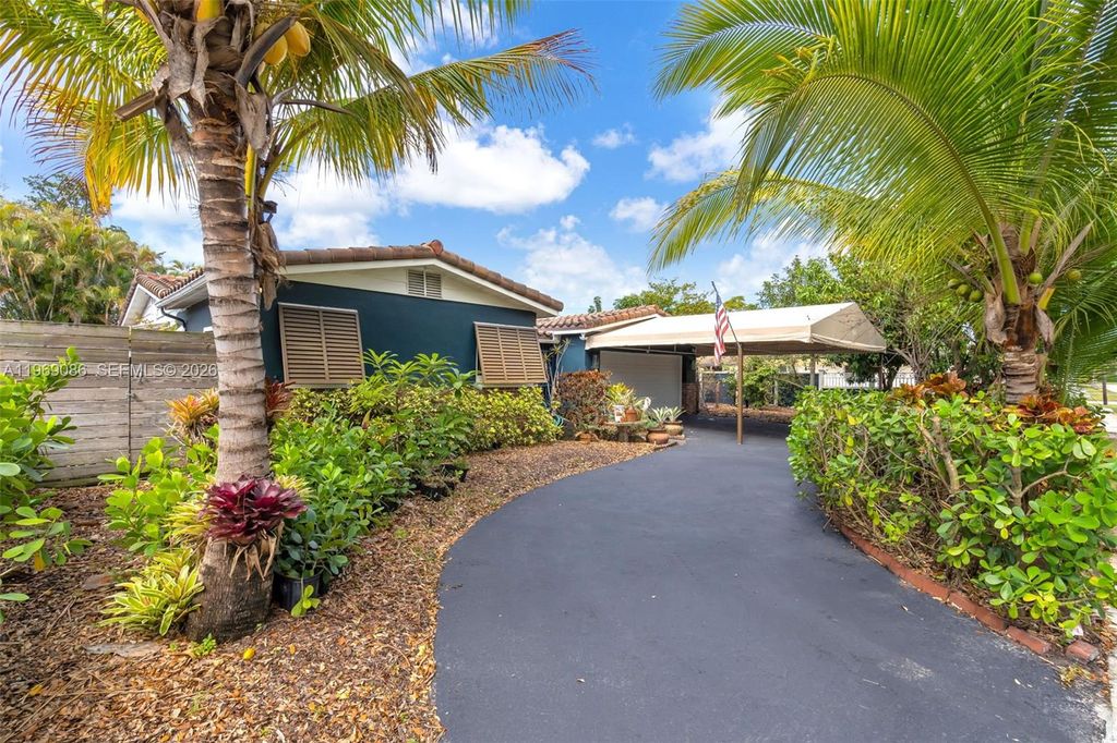 Photo of 1508 N 74th Ter, Hollywood, FL 33024 (MLS # A11969086)