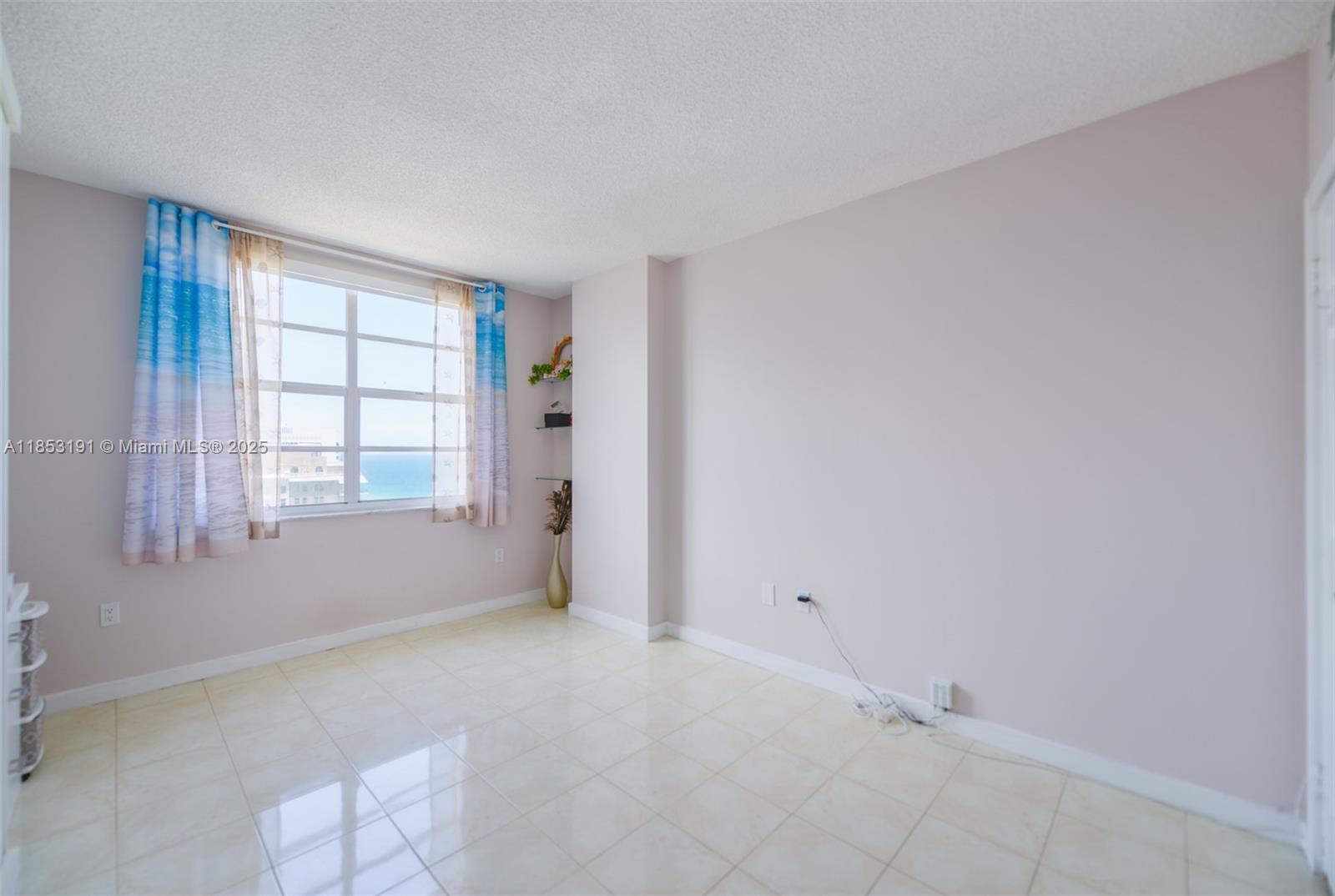 HEMISPHERES CONDO - Residential