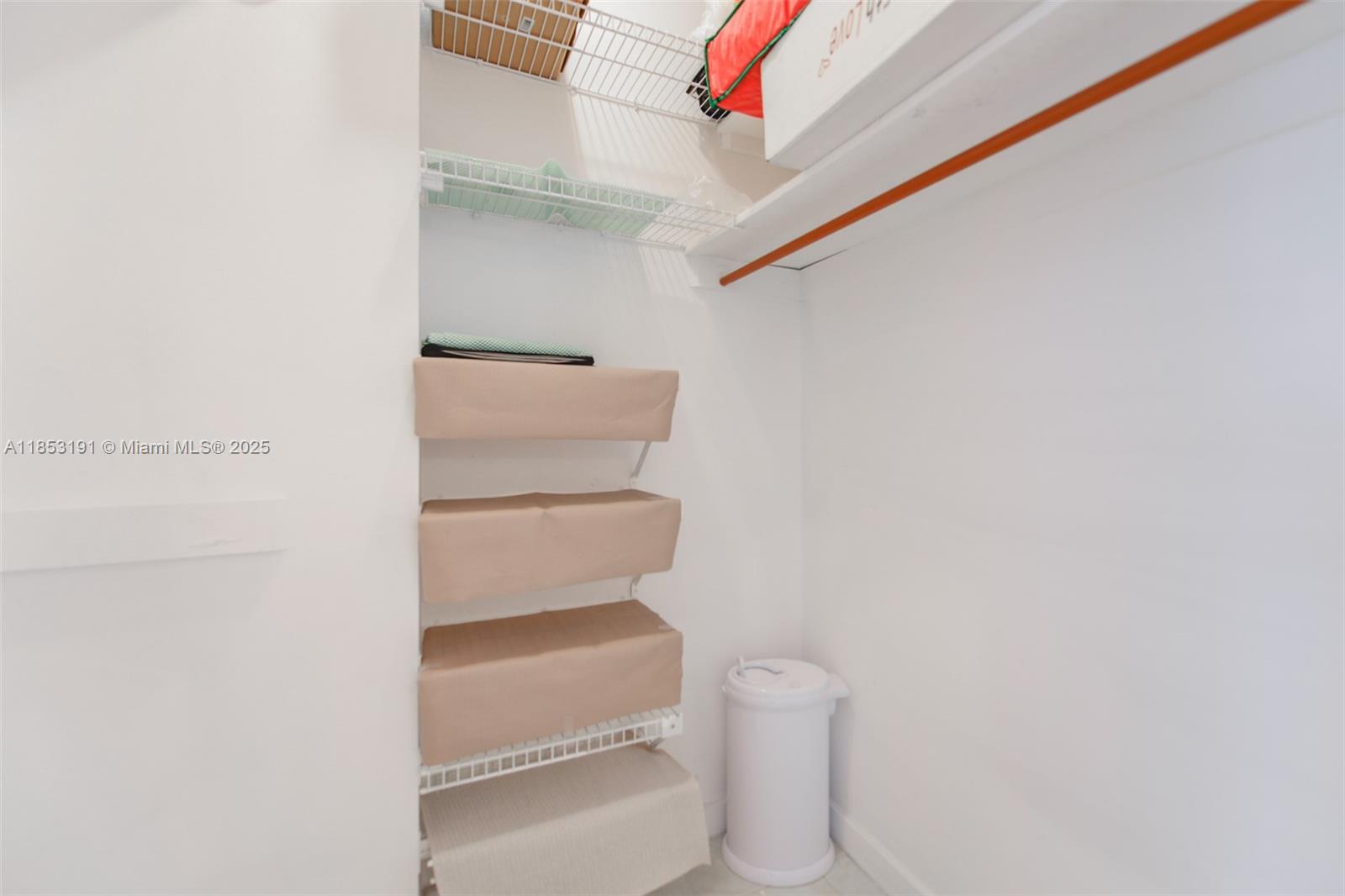 HEMISPHERES CONDO - Residential