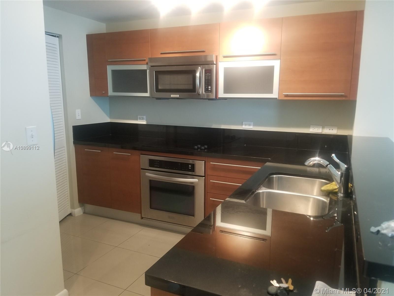 VIZCAYNE SOUTH CONDO - Residential