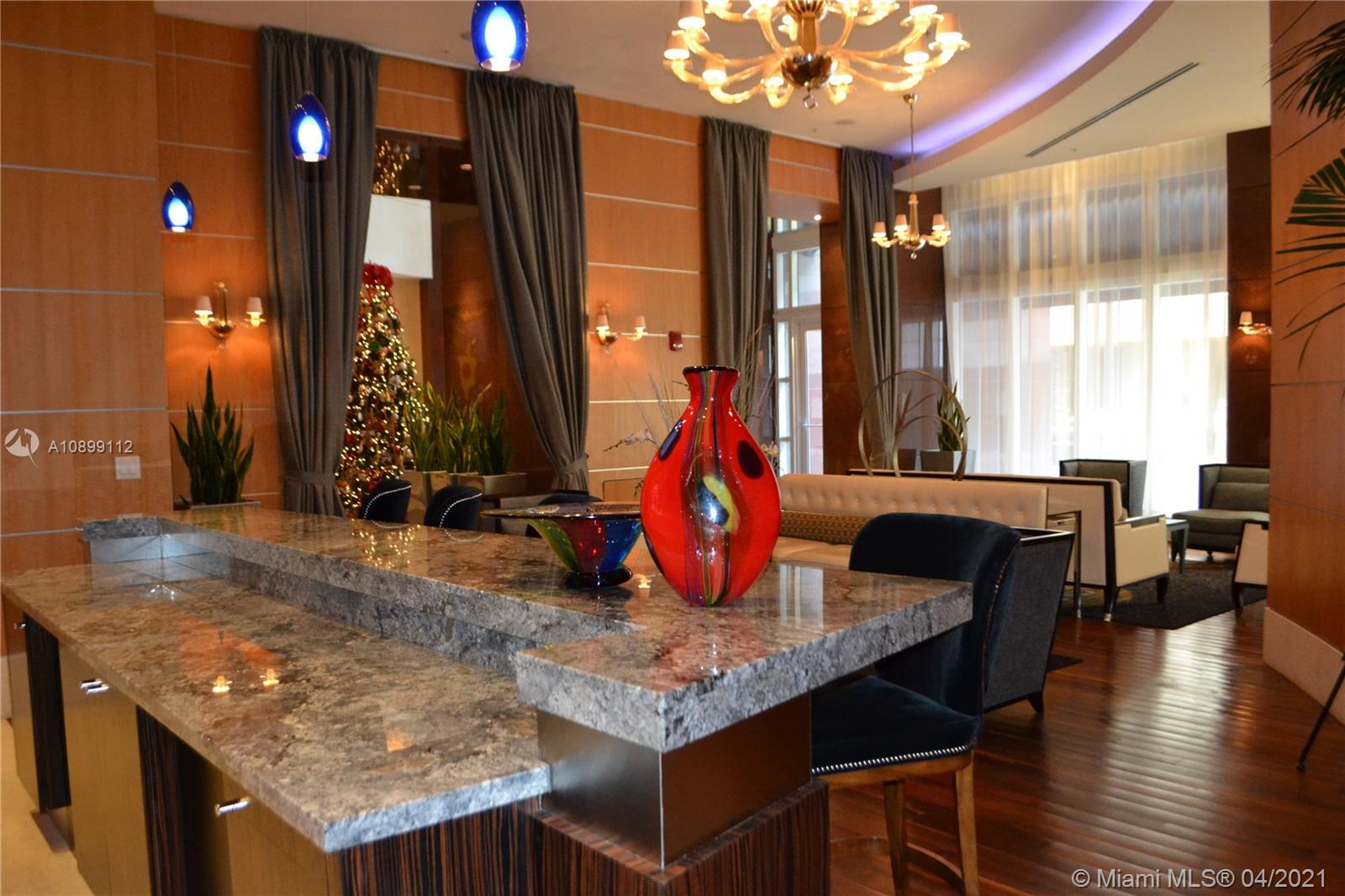 VIZCAYNE SOUTH CONDO - Residential