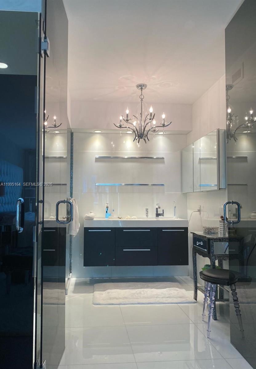 RONEY PALACE - Residential Lease