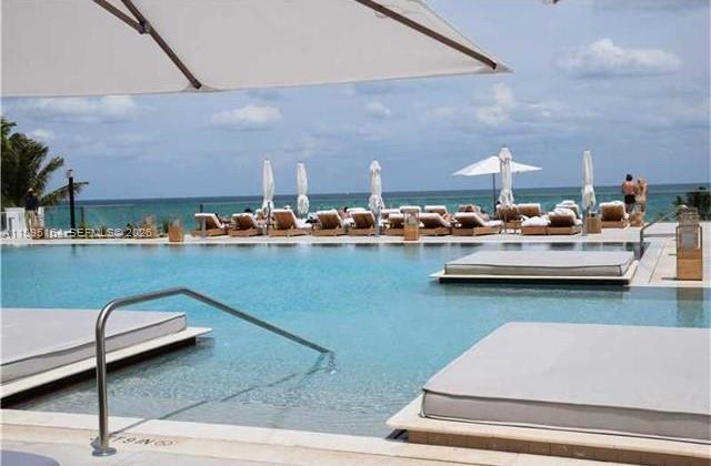 RONEY PALACE - Residential Lease