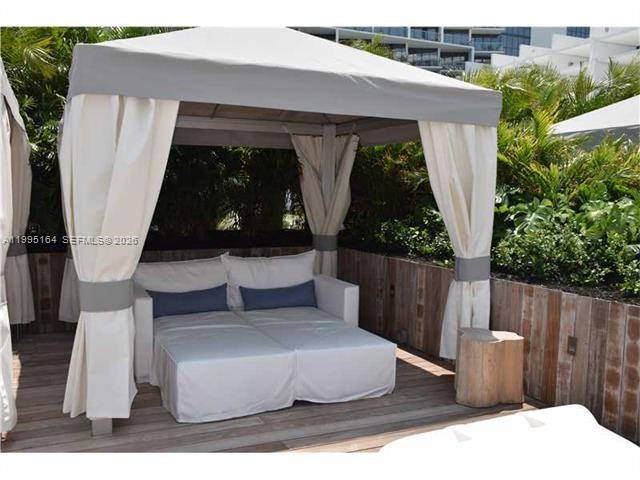 RONEY PALACE - Residential Lease