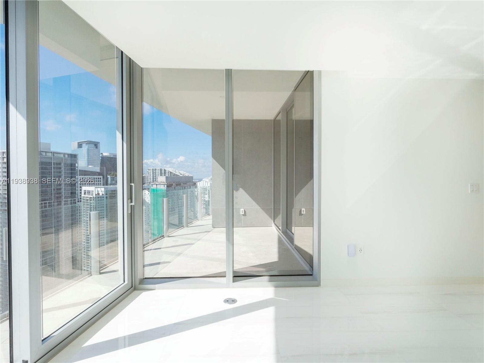 ASTON MARTIN - Residential Lease