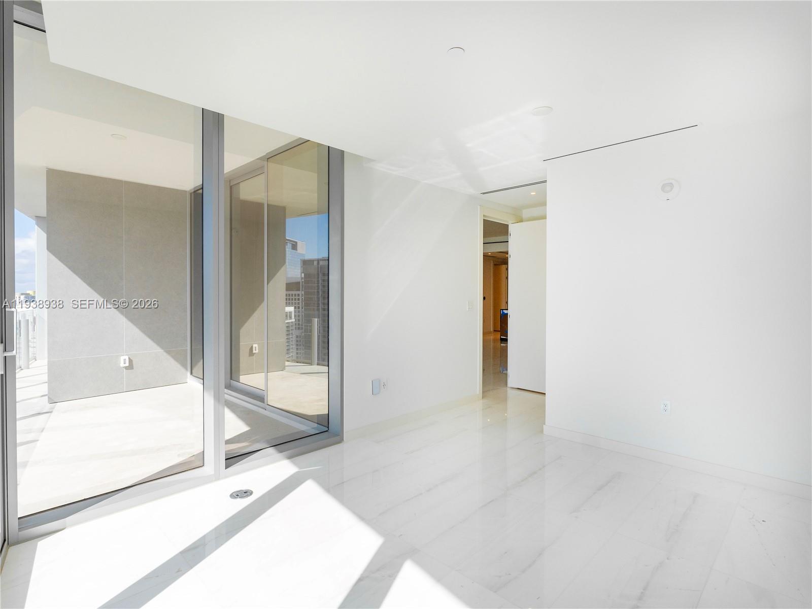 ASTON MARTIN - Residential Lease