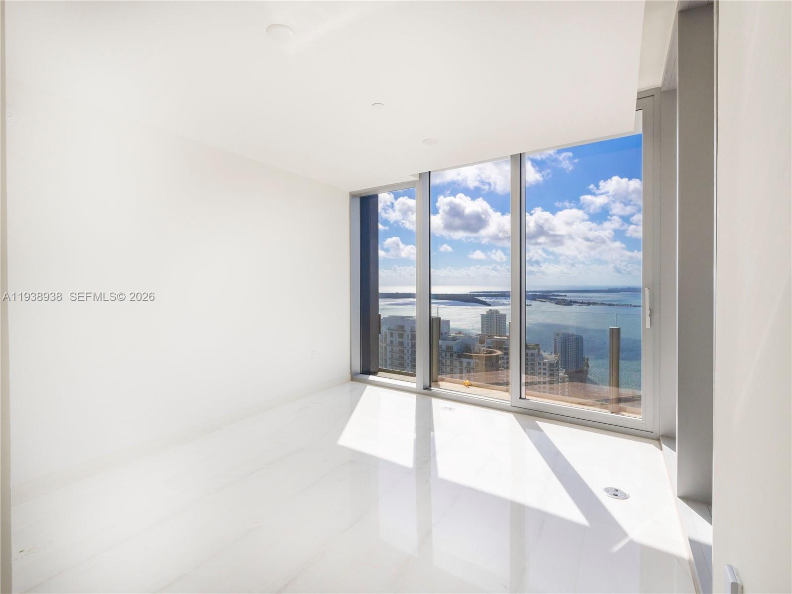 ASTON MARTIN - Residential Lease