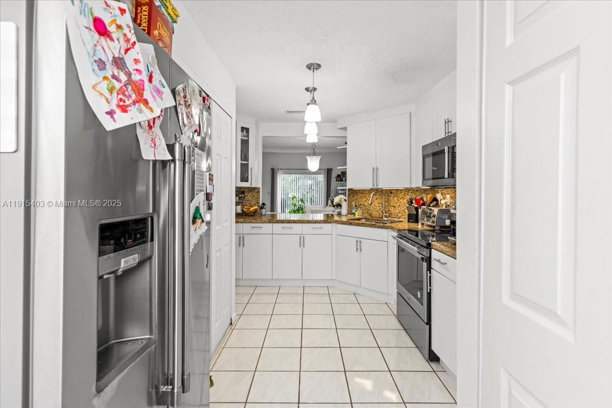 10014 Hammocks Blvd 204-4