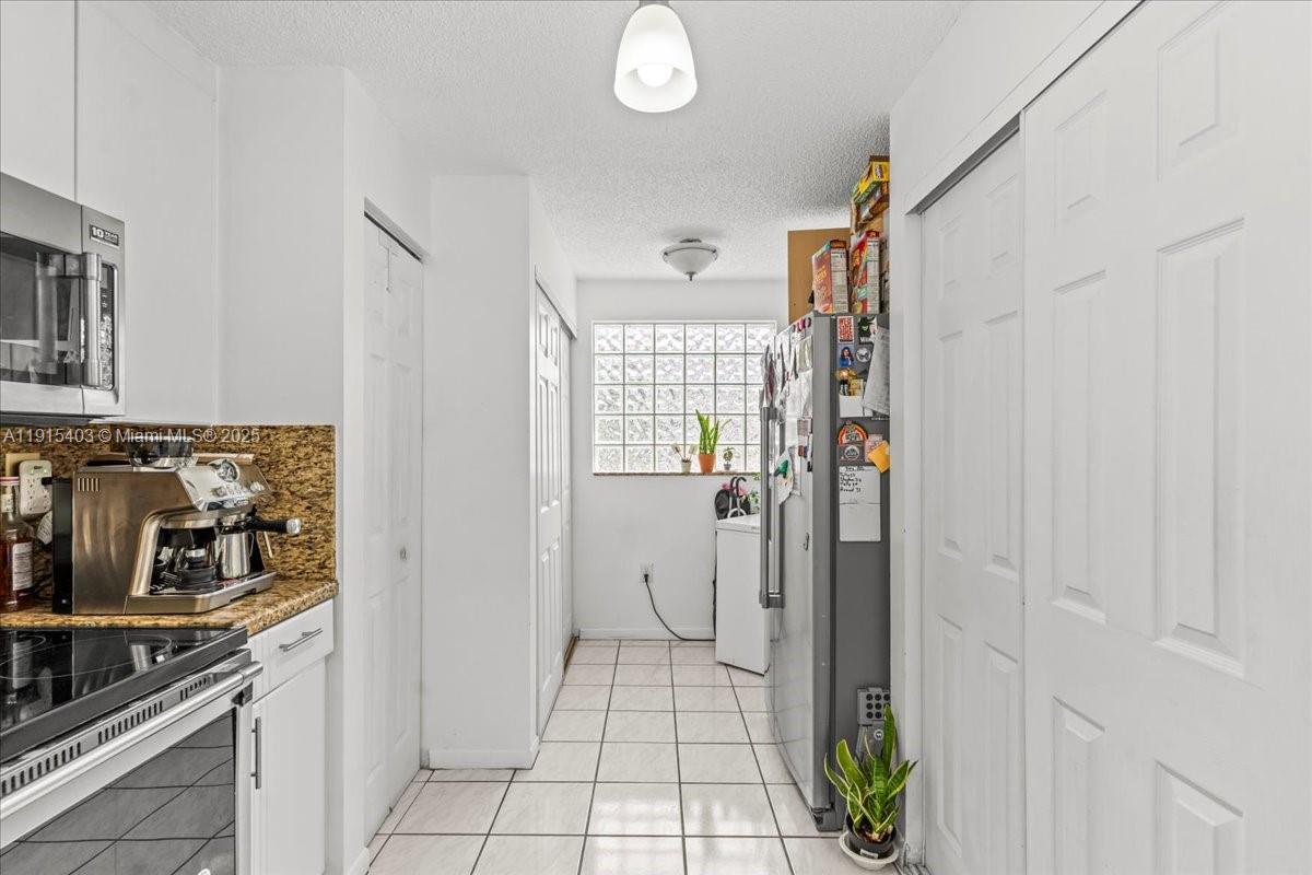 10014 Hammocks Blvd 204-4