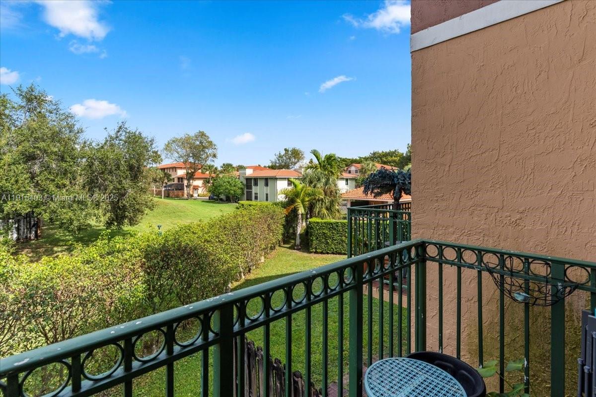 BLOSSOMS AT THE HAMMOCKS - Residential