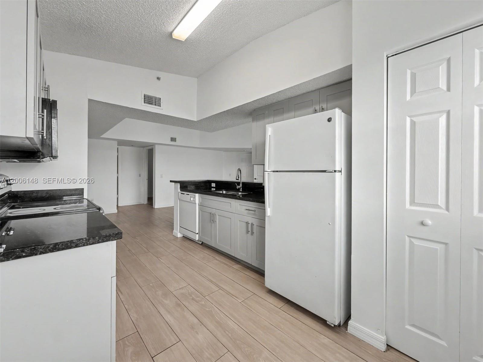 LA VIA CONDO - Residential