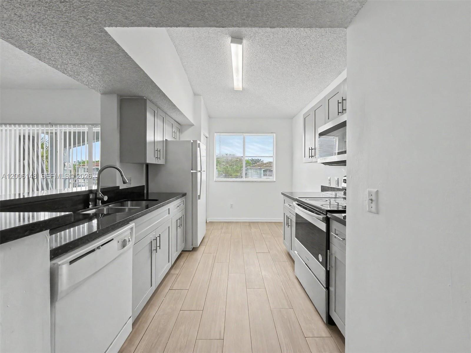 LA VIA CONDO - Residential