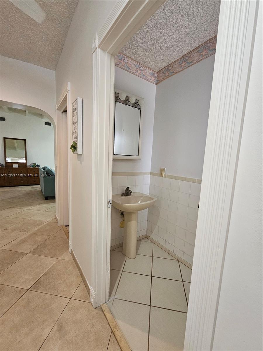 4628 Bougainvilla Dr