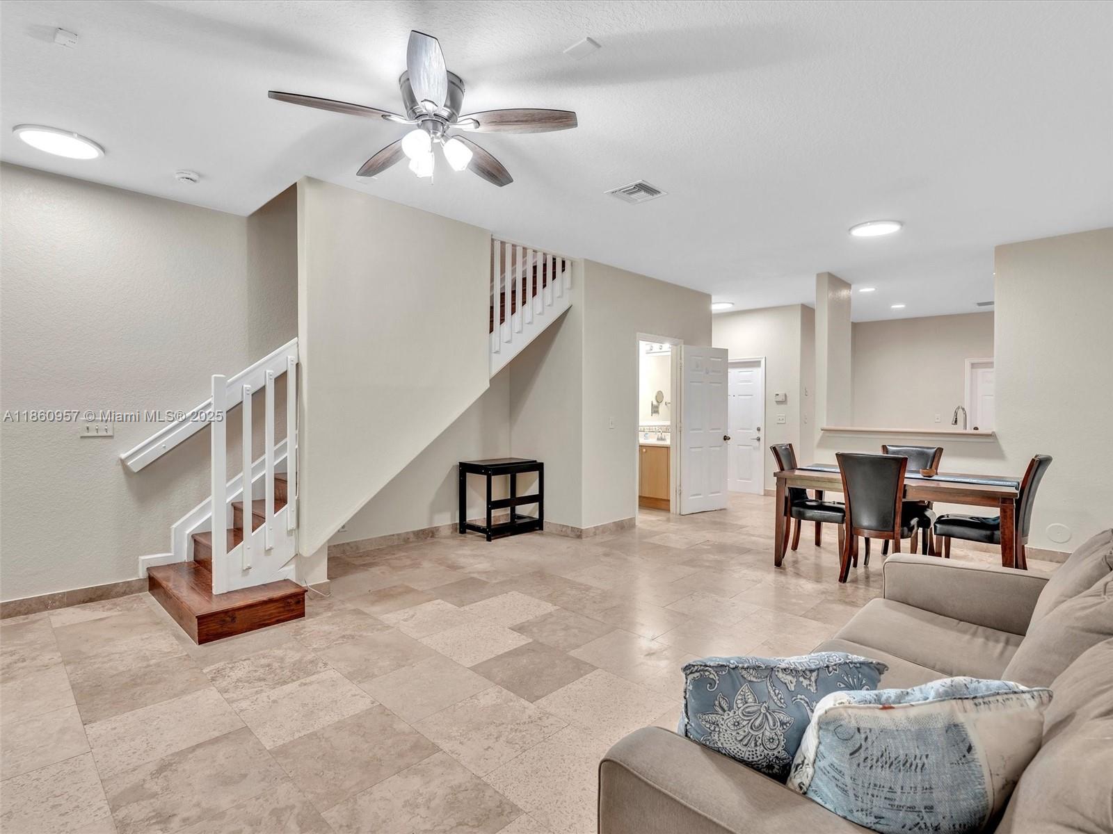 Courtyard at the Grove - Residential