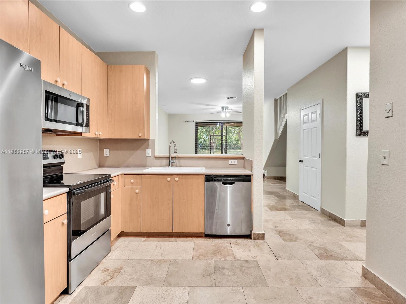 Courtyard at the Grove - Residential